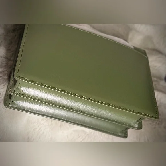 Kurt Geiger -NWT- Green Leather Shoreditch Crossbody Bag - Picture 7 of 11